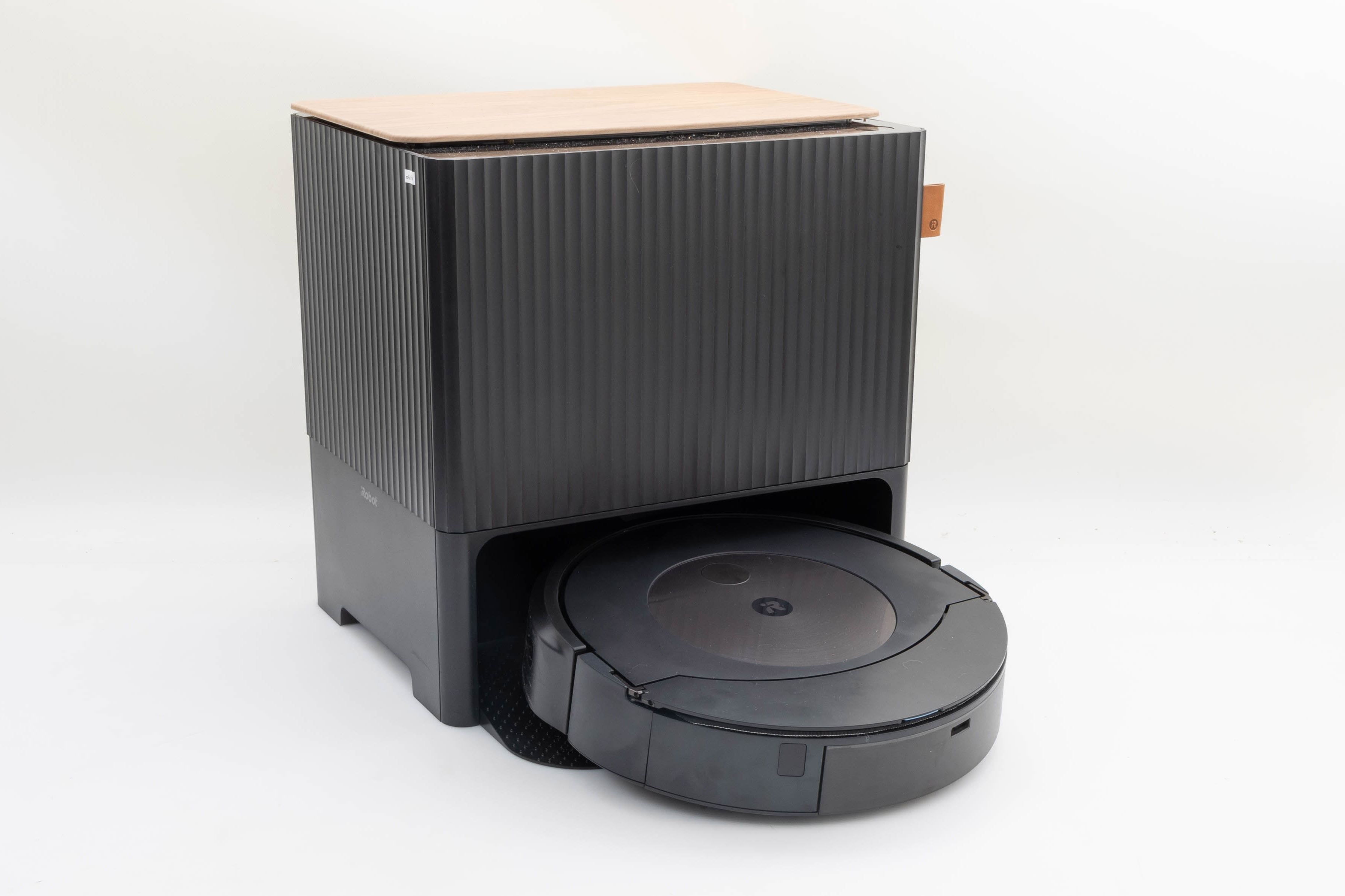 iRobot Roomba Combo j9+ - Robot vacuum cleaners — Consumer NZ